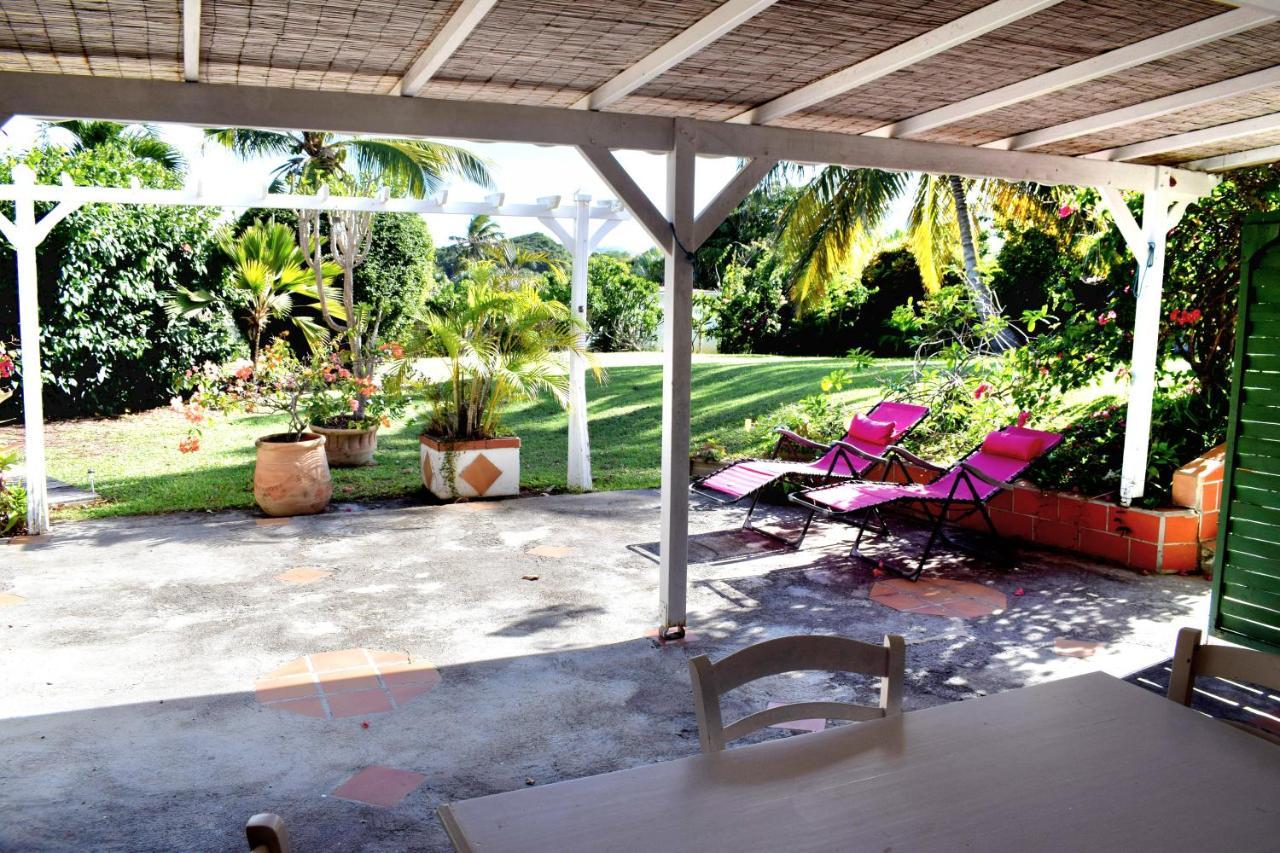 Le Jardin Du Petit Macabou Apartment เลอโวแกล็ง ภายนอก รูปภาพ